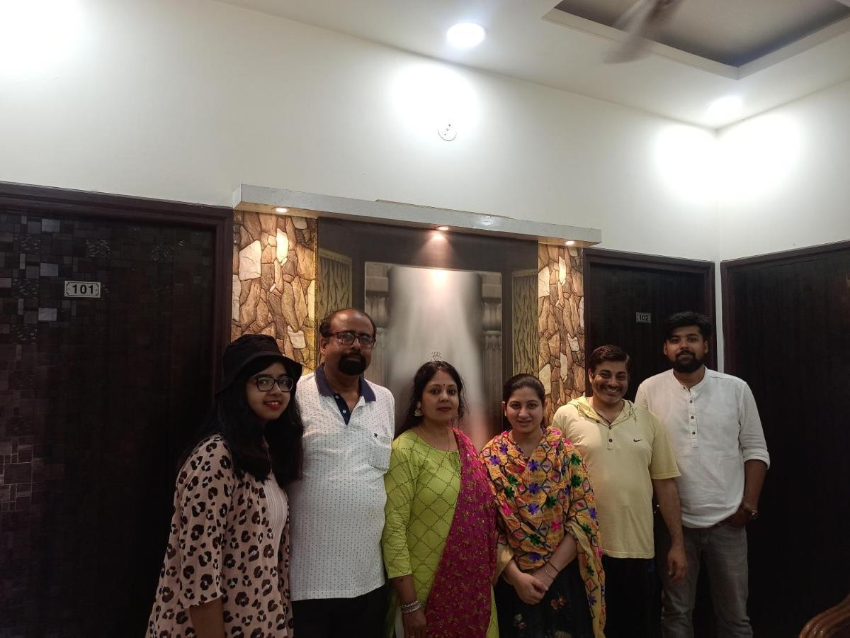 4N Homestay- Golden Temple View Amritsar Esterno foto